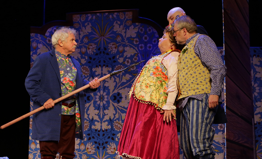 Не в свои сани не садись