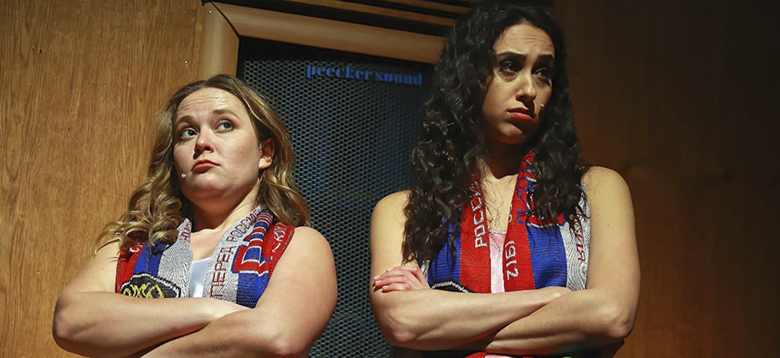 Пила вино и хохотала. Белое